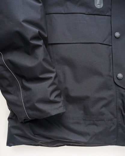 and wander　rain proof down jacket