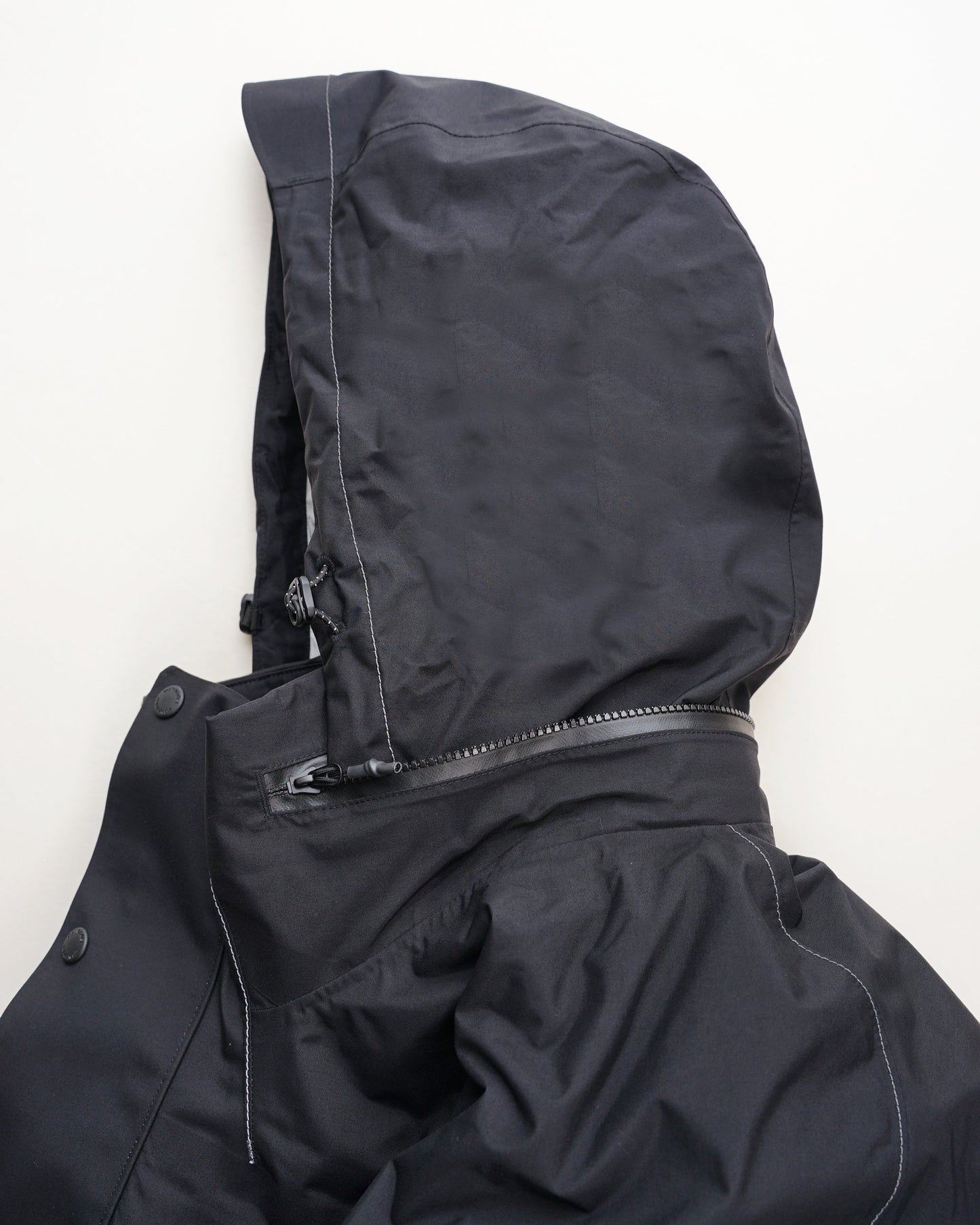 and wander　rain proof down jacket