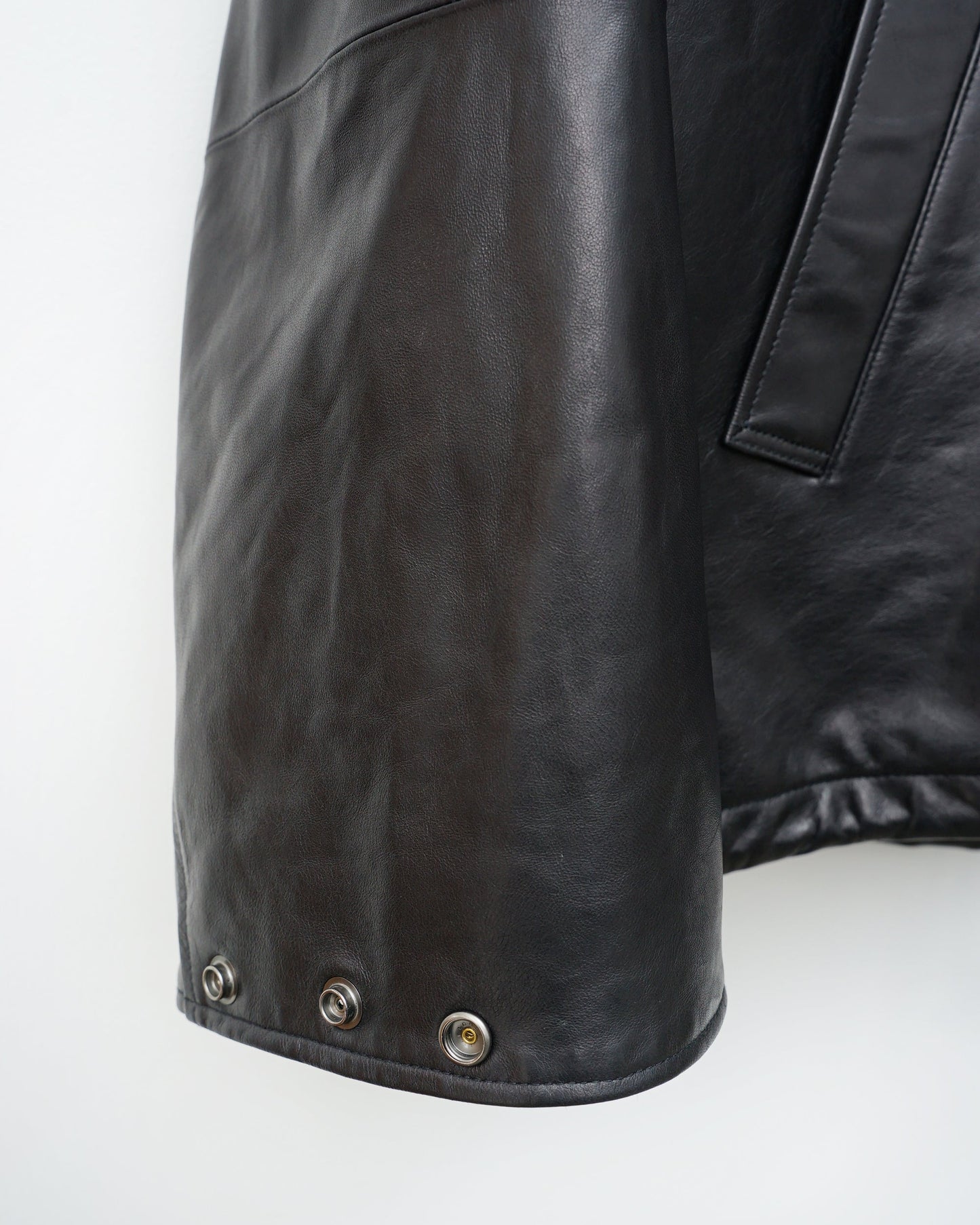 レザージャケット ディテール 袖口