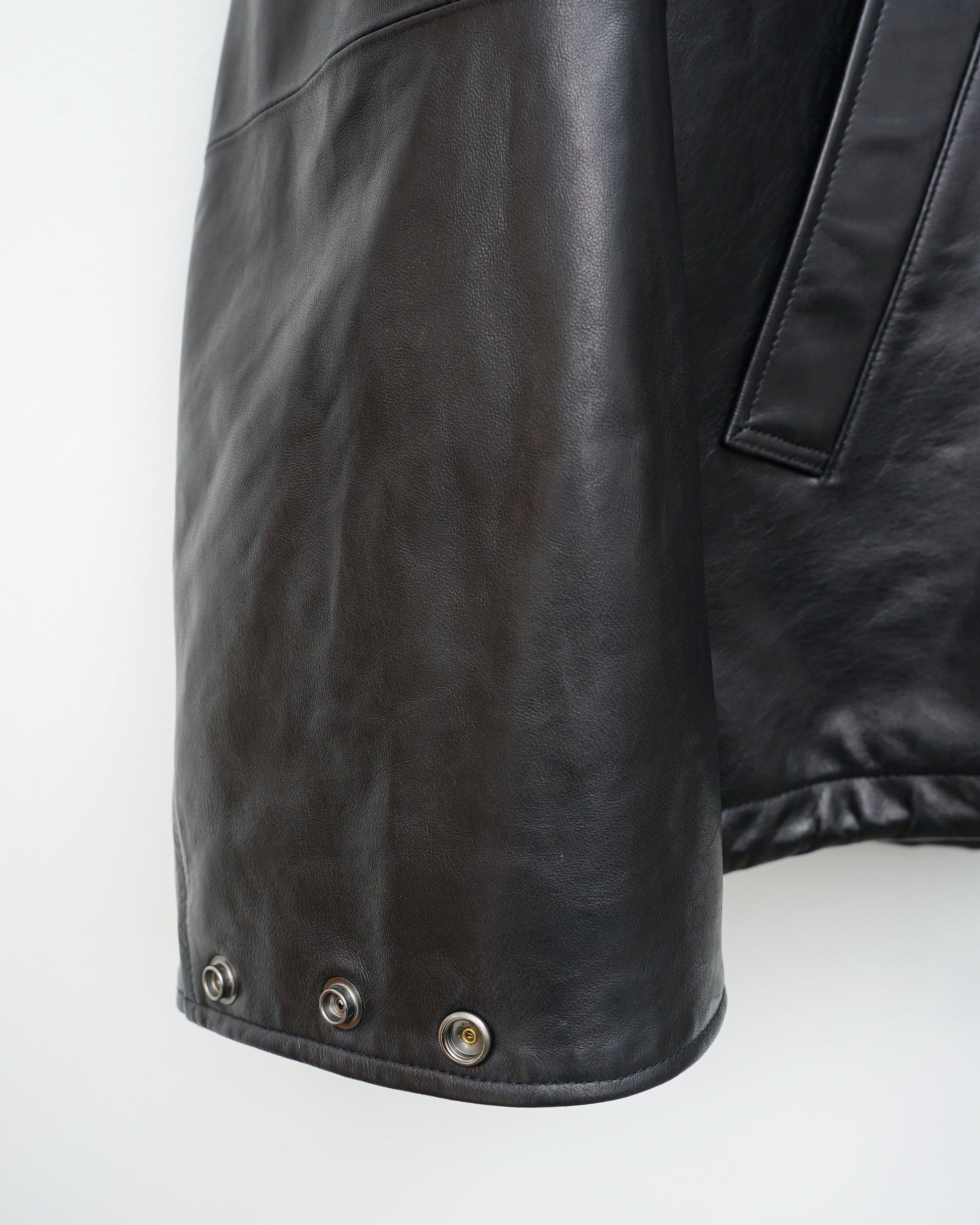 レザージャケット ディテール 袖口