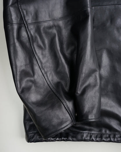 レザージャケット ディテール 袖口 スナップボタン