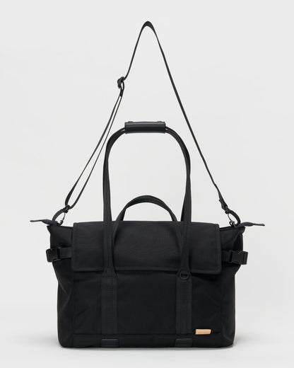 module tote bag　トートバック　ブラック　正面　ストラップ付き